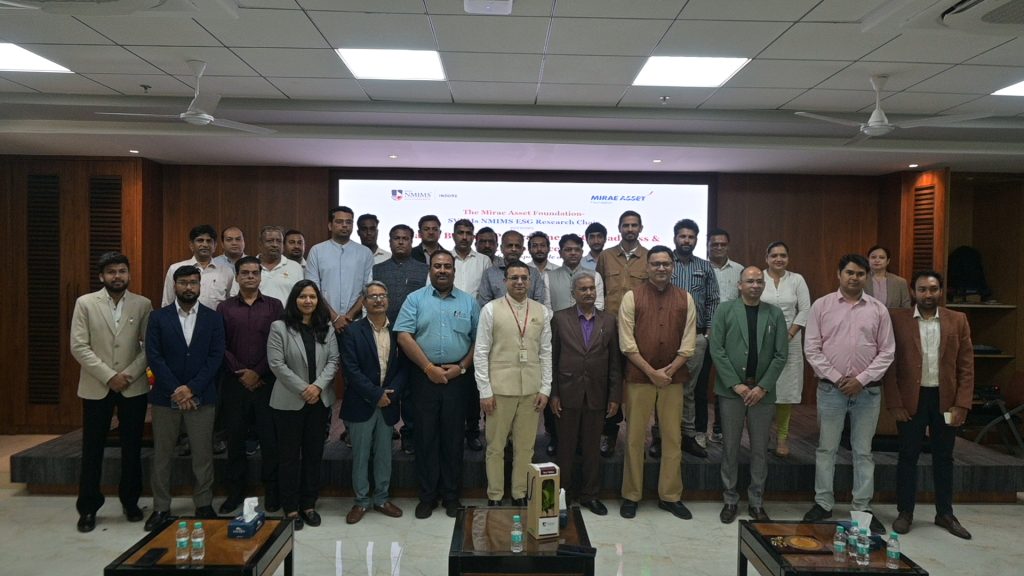 Participants engaging in the ESG Capacity Building Programme organised by NMIMS Indore under the Mirae Asset Foundation–NMIMS ESG Research Chair initiative.