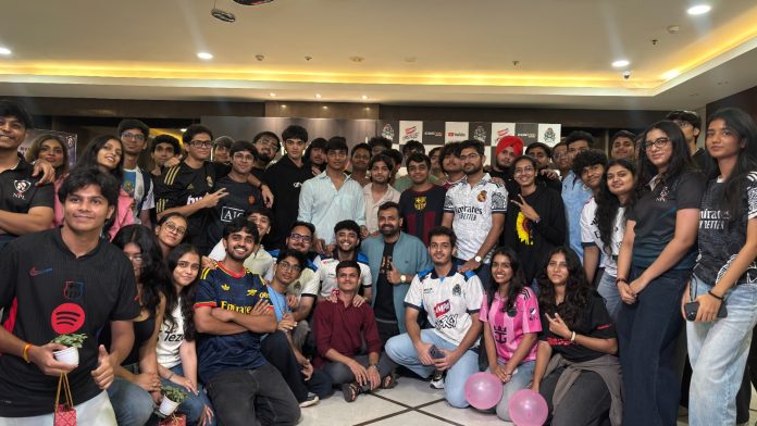 Students participate in the S8UL Gaming and Esports Event at NMIMS Navi Mumbai alongside gaming creators Mr. Jay, HeadFlicker and Binks.